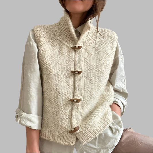 Evy - Elegant wool cardigan with buttons