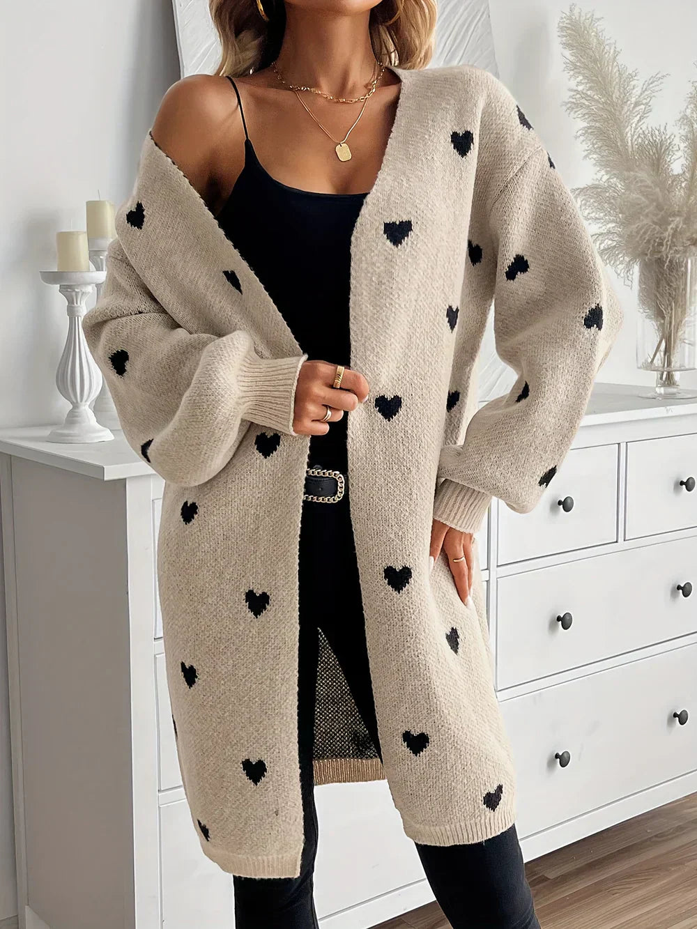 Rhianna - Cute long cardigan with heart pattern for ladies